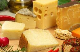Сир при схудненні: вибираємо низькокалорійні та нежирні сорти Кефірно сирна дієта